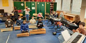 Bild vergr&ouml;&szlig;ern: Advent_Orchester-B-2