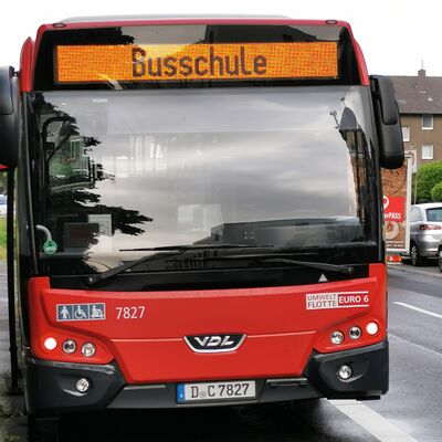 Bus der Busschule