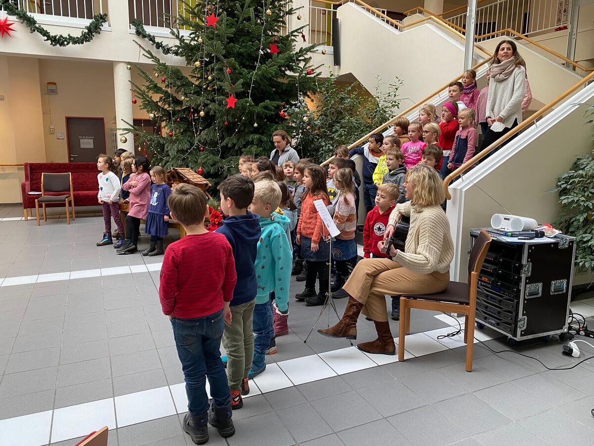 Altenheim Adventssingen 22