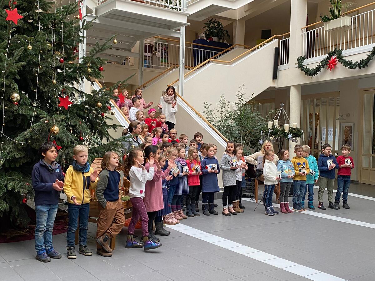 Altenheim Adventssingen 22