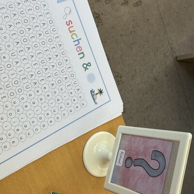 Bild vergr&ouml;&szlig;ern: Buchstaben suchen