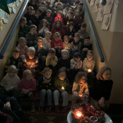 Bild vergr&ouml;&szlig;ern: Advent Rira Flur