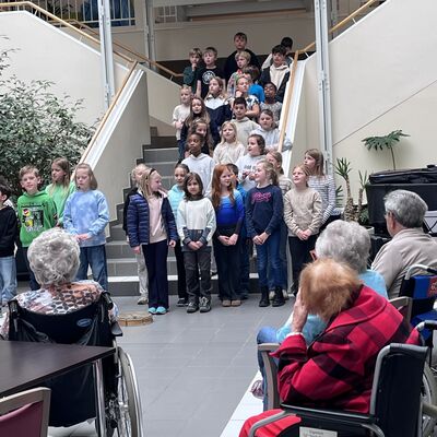 Chor singt im Seniorenzentrum Erikaweg Frühlingslieder