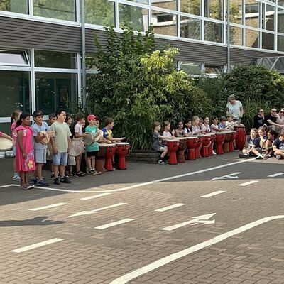 Bild vergr&ouml;&szlig;ern: Programm Klasse 2