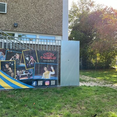 Bild vergr&ouml;&szlig;ern: Zirkus stellt sich vor Fotos: Dengel