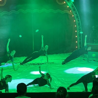 Bild vergr&ouml;&szlig;ern: Zirkus stellt sich vor Fotos: Dengel