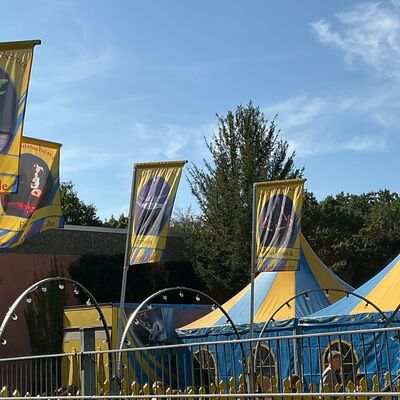 Bild vergr&ouml;&szlig;ern: Zirkus stellt sich vor Fotos: Dengel