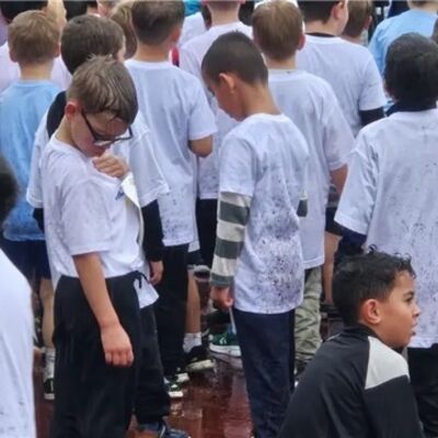 Bild vergr&ouml;&szlig;ern: Kinder warten auf start_DENGEL