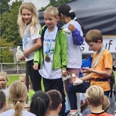 Bild vergr&ouml;&szlig;ern: Siegerehrung_DENGEL