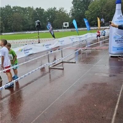 Bild vergr&ouml;&szlig;ern: Regen überall _Dengel