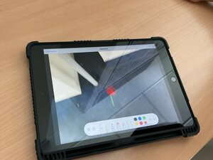 Bild vergr&ouml;&szlig;ern: Fotoübermalungen_Ergebnisse Klasse 2_DENGEL