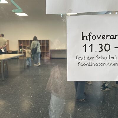 Bild vergr&ouml;&szlig;ern: Plakat_Dengel_offene Tür